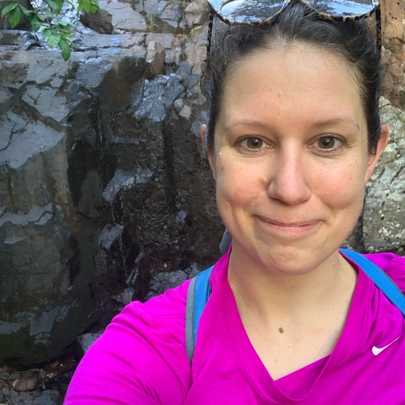 Meet your Posher, Kelly - Picture 2 of 7